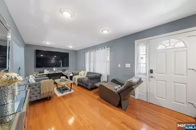 256 Fycke Lane, Teaneck Township, NJ 07666 - Photo 9