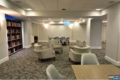 2200 N Central Road 5-W #5-W, Fort Lee, NJ 07024 - Photo 5