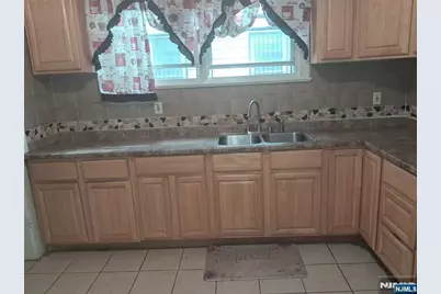 19 Bayview 2 #2, Newark, NJ 07112 - Photo 11