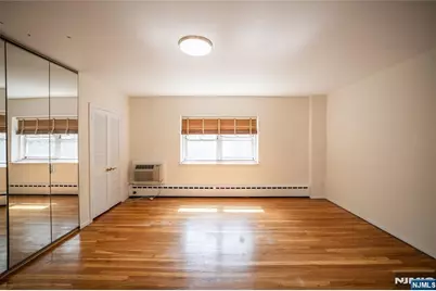 1575 Center Avenue 2C #2C, Fort Lee, NJ 07024 - Photo 9