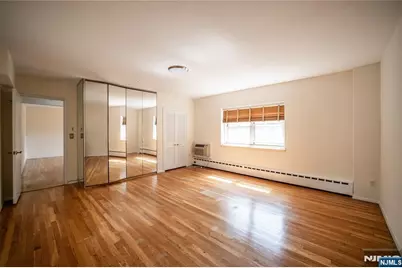 1575 Center Avenue 2C #2C, Fort Lee, NJ 07024 - Photo 7