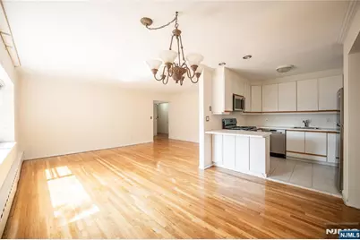 1575 Center Avenue 2C #2C, Fort Lee, NJ 07024 - Photo 1