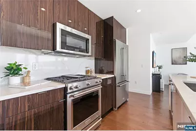 800 Ave At Port Imperial Boulevard 1010 #1010, Weehawken, NJ 07086 - Photo 17