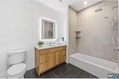 561-565 Broadway F #F, Westwood, NJ 07675 - Photo 17