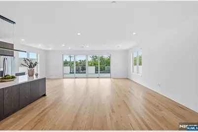 561-565 Broadway F #F, Westwood, NJ 07675 - Photo 9