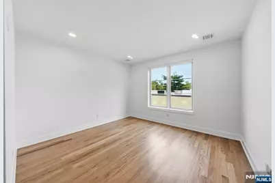 561-565 Broadway F #F, Westwood, NJ 07675 - Photo 13