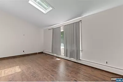 8 Crosby Lane, Oakland, NJ 07436 - Photo 11