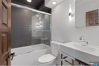 8 Crosby Lane, Oakland, NJ 07436 - Photo 25