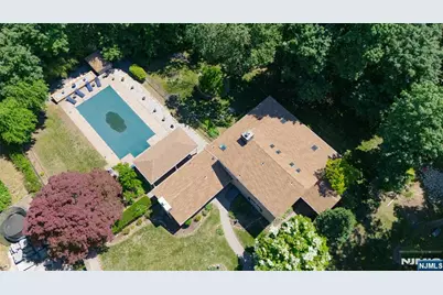 8 Crosby Lane, Oakland, NJ 07436 - Photo 3