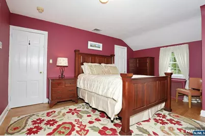 496 Tilden Avenue, Teaneck Township, NJ 07666 - Photo 11