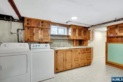 455 Berkshire Road, Ridgewood, NJ 07450 - Photo 9