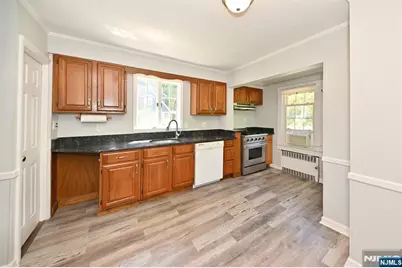 176 Park Avenue, Allendale, NJ 07401 - Photo 7