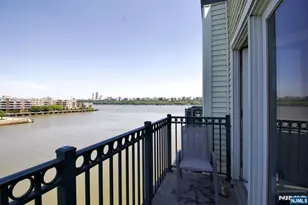 340 The Promenade, Edgewater, NJ 07020 - Photo 3