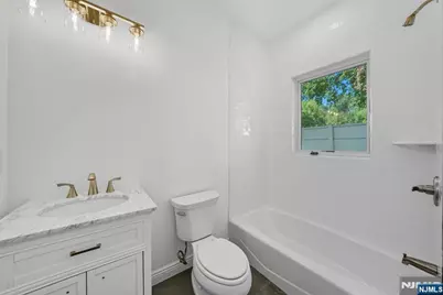 42 Howland Avenue, River Edge, NJ 07661 - Photo 13