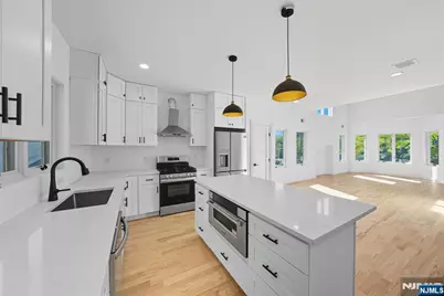 42 Howland Avenue, River Edge, NJ 07661 - Photo 5