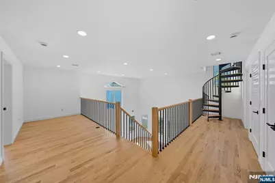 42 Howland Avenue, River Edge, NJ 07661 - Photo 15