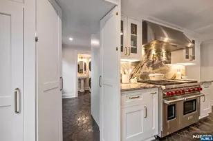 241 Grove St, Ramsey, NJ 07446 - Photo 17