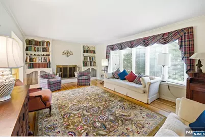 16 Pinecrest Drive, Woodcliff Lake, NJ 07677 - Photo 7