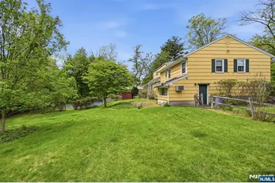 16 Pinecrest Drive, Woodcliff Lake, NJ 07677 - Photo 27