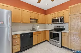 5322 Richmond Road 322, West Milford, NJ 07480 - Photo 1