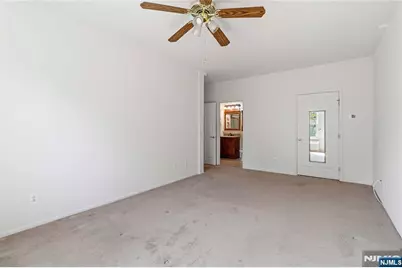 5322 Richmond Road 322 #322, West Milford, NJ 07480 - Photo 17