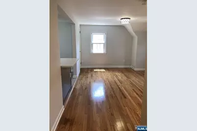 3-33 31st Street 2nd Flr #2nd flr, Fair Lawn, NJ 07410 - Photo 3