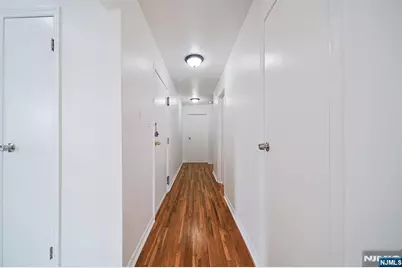 93 Myrtle Avenue 2 #2, Edgewater, NJ 07020 - Photo 13