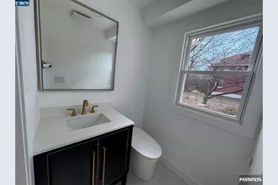 8 Dohrman, Teaneck Township, NJ 07666 - Photo 11