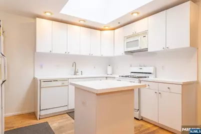 20 Manger Road, West Orange Township, NJ 07052 - Photo 5