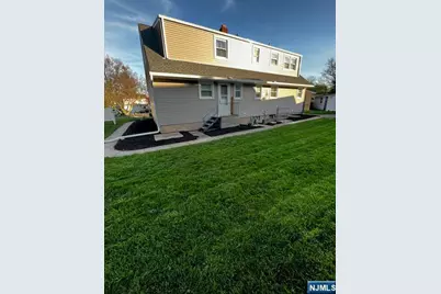 16 Demarest Court 2nd Floor #2nd Floor, Dumont, NJ 07628 - Photo 13