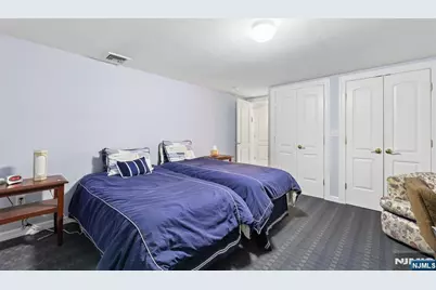 384 Rutland Avenue, Teaneck Township, NJ 07666 - Photo 27