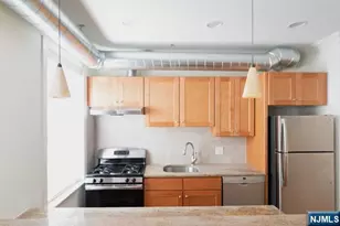 855 Broad Ave 25, Ridgefield, NJ 07657 - Photo 11