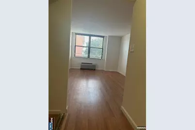 200 Division 2H #2h, Cliffside Park, NJ 07010 - Photo 13