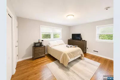 189 Homestead Road, Paramus, NJ 07652 - Photo 9
