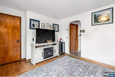 405 Page Avenue, Lyndhurst Township, NJ 07071 - Photo 7