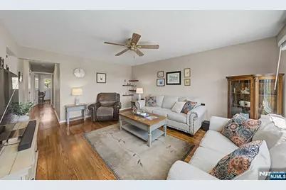 714 5th Street, Carlstadt, NJ 07072 - Photo 3
