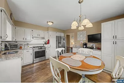 714 5th Street, Carlstadt, NJ 07072 - Photo 9