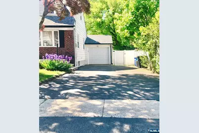 21 Blanche Court, Dumont, NJ 07628 - Photo 3