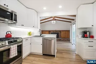 26 Garret Pl, Glen Rock, NJ 07452 - Photo 7
