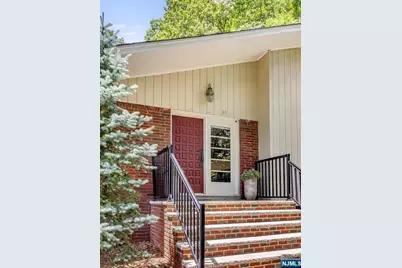 83 Brookside Terrace, Caldwell, NJ 07006 - Photo 3
