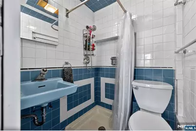 447 Van Dyke Street, Ridgewood, NJ 07450 - Photo 17