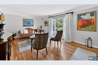 413 Maple Hill Drive, Hackensack, NJ 07601 - Photo 5
