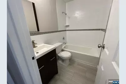 100 2nd Street 104 #104, Hackensack, NJ 07601 - Photo 9