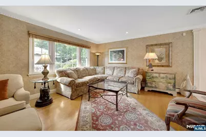 184 Passaic Avenue, Rutherford, NJ 07070 - Photo 11