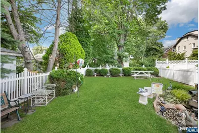 184 Passaic Avenue, Rutherford, NJ 07070 - Photo 27