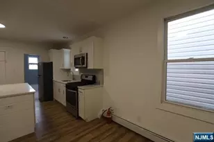 9 Maple 2L, Kearny, NJ 07032 - Photo 15