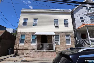 9 Maple 2L #2L, Kearny, NJ 07032 - Photo 1