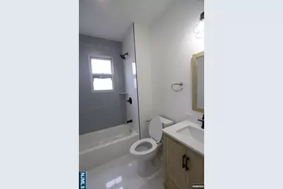9 Maple 2L #2L, Kearny, NJ 07032 - Photo 13