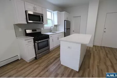 9 Maple 2L #2L, Kearny, NJ 07032 - Photo 5