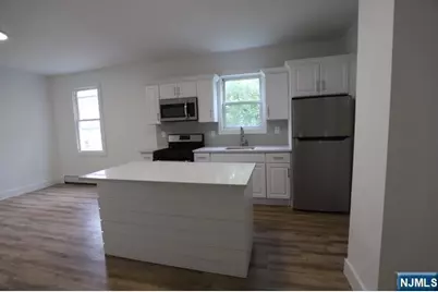 9 Maple 2L #2L, Kearny, NJ 07032 - Photo 7